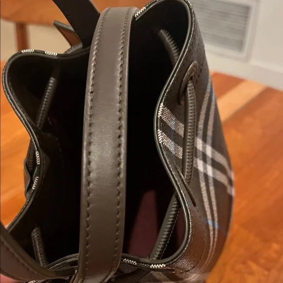Burberry Black and Brown Plaid Bucket Bag - Picture 3 of 5